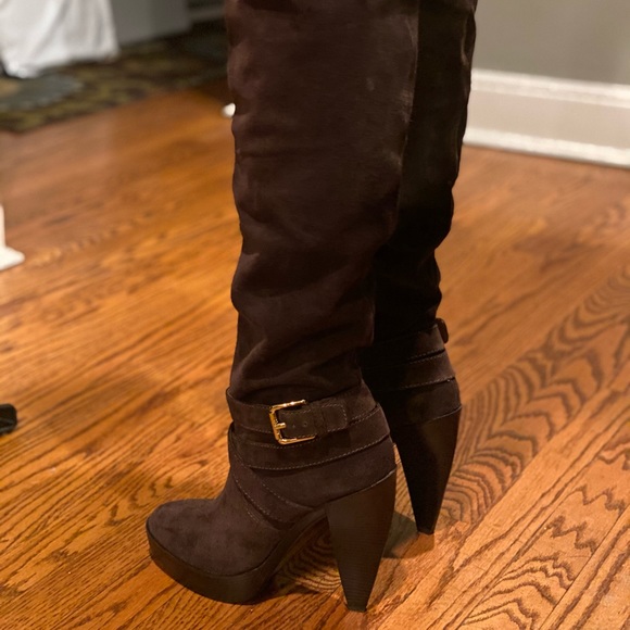 KORS Michael Kors Zanzia Suede Boot - Picture 2 of 4